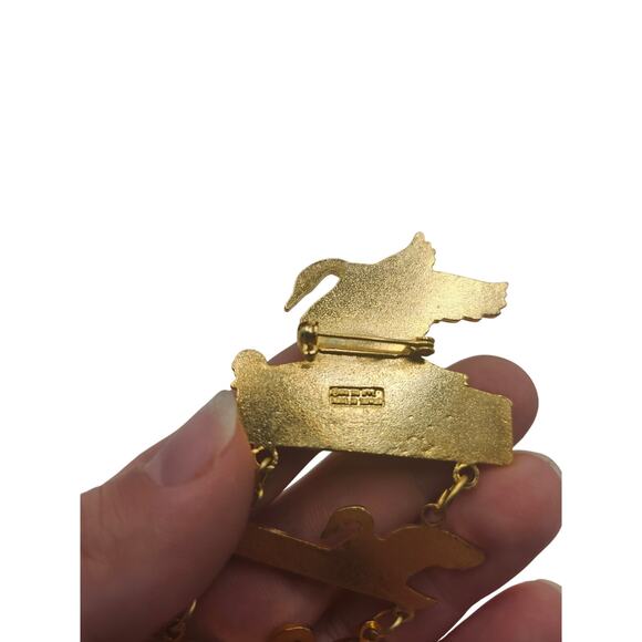 Vtg Lions Club Swan Lake 4L5 Pin 1981-82 1983-84 1984-85 3-Piece Dangle Enamel - Picture 5 of 5